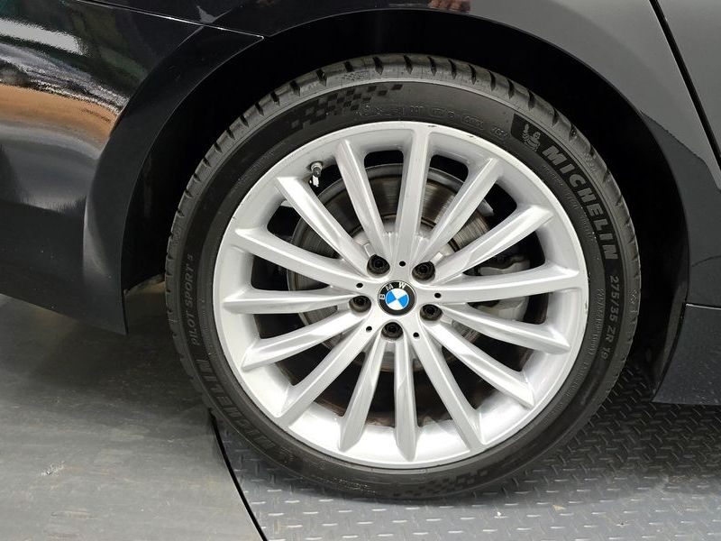 2023 BMW 5 Series 530i xDrive Luxury photo 30