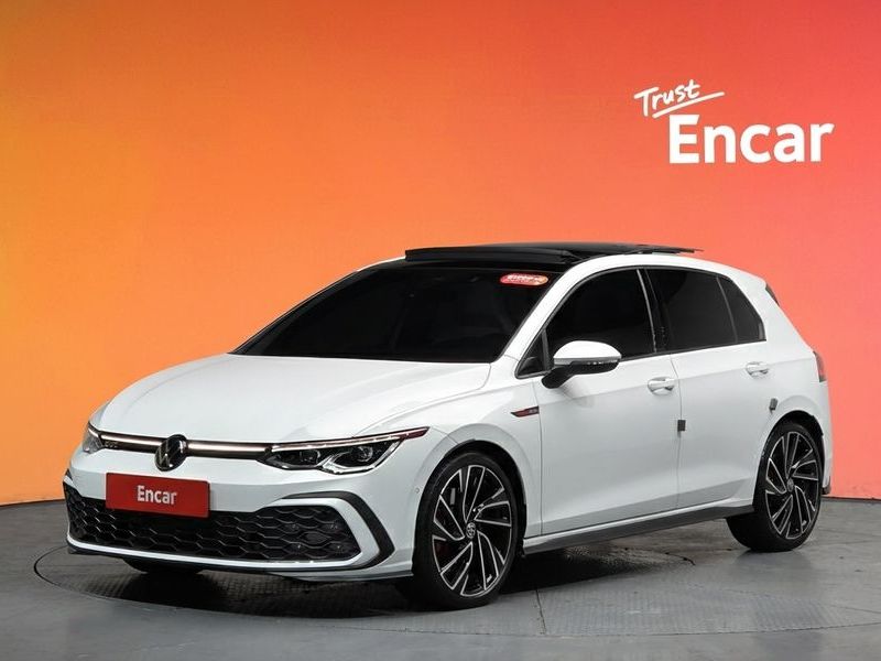 2023 Volkswagen Golf 2.0 GTI photo 1