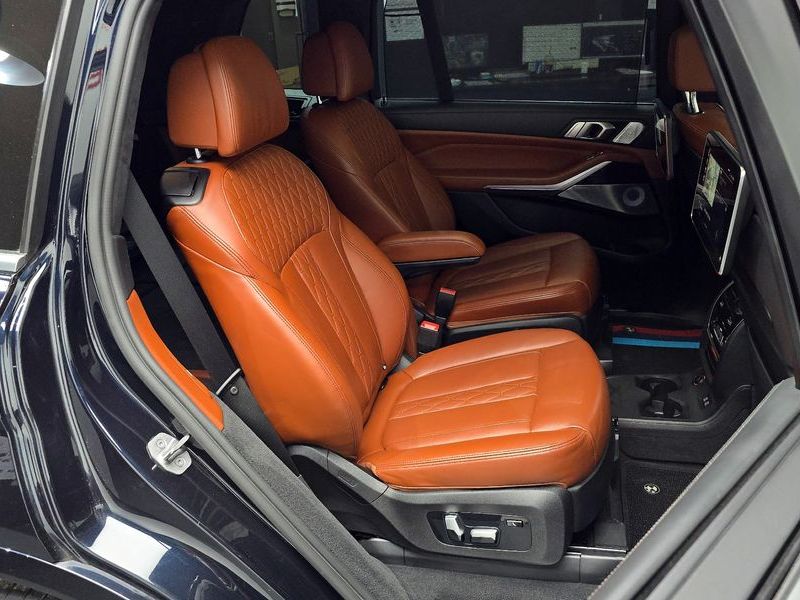 2021 BMW X7 xDrive 40i M Sport 6STR photo 12