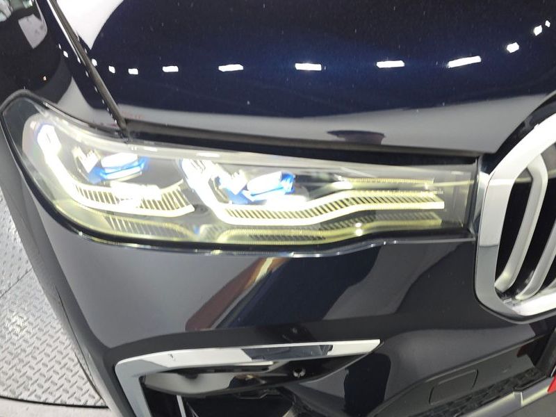 2021 BMW X7 xDrive 40i M Sport 6STR photo 22