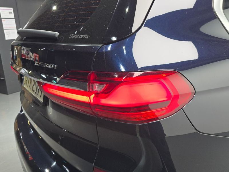2021 BMW X7 xDrive 40i M Sport 6STR photo 23