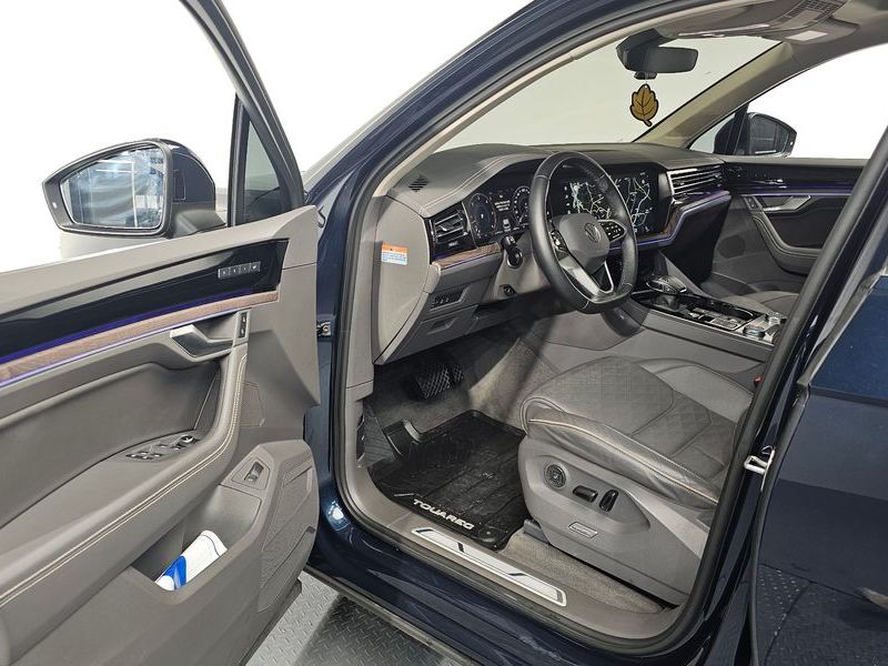 2023 Volkswagen Touareg 3.0 TDI Prestige photo 10