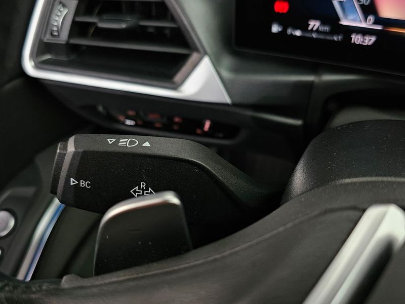 2024 BMW 3 Series 320i Touring photo 27