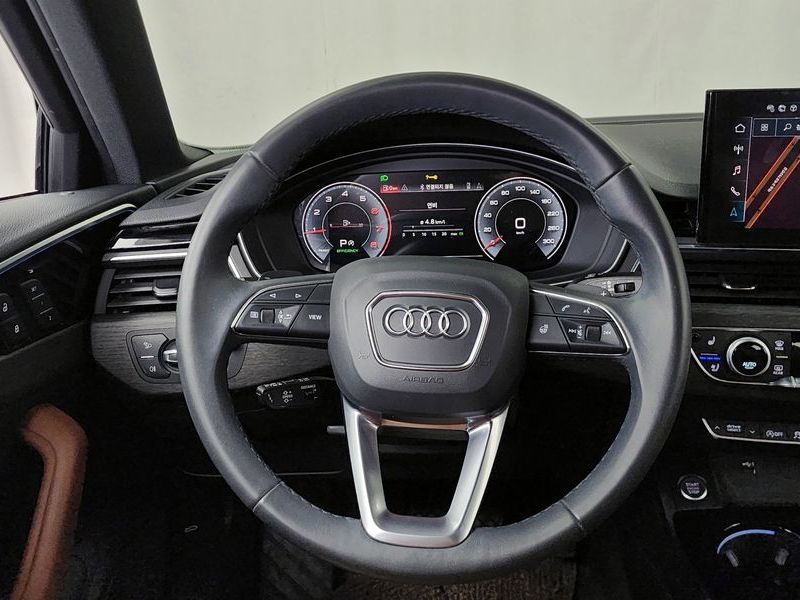 2023 Audi A4 40 TFSI Premium photo 13