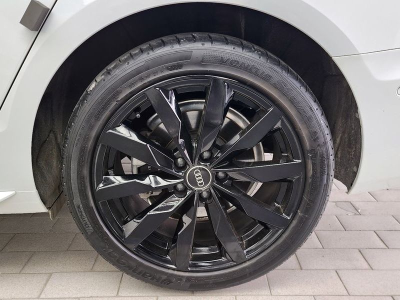 2023 Audi A4 40 TFSI Premium photo 21