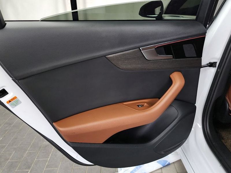 2023 Audi A4 40 TFSI Premium photo 25