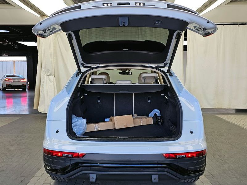2023 Audi Q5 40 TDI Quattro Sportback photo 20