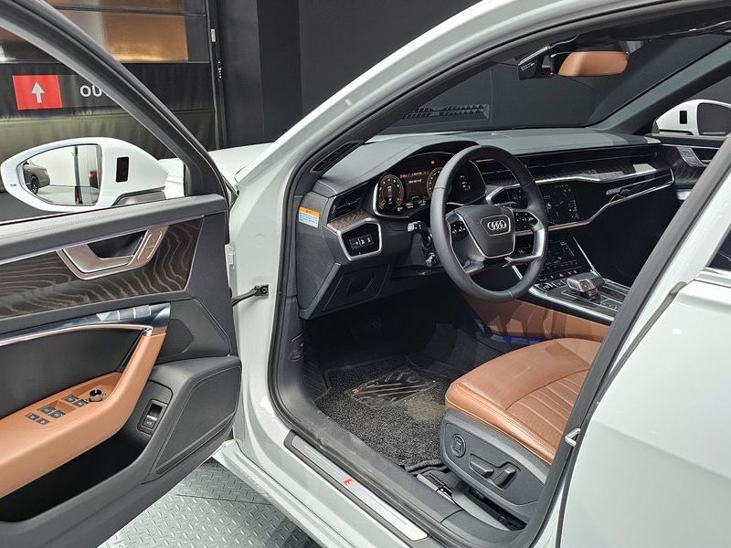 2023 Audi A6 45 TFSI Quattro Premium photo 11