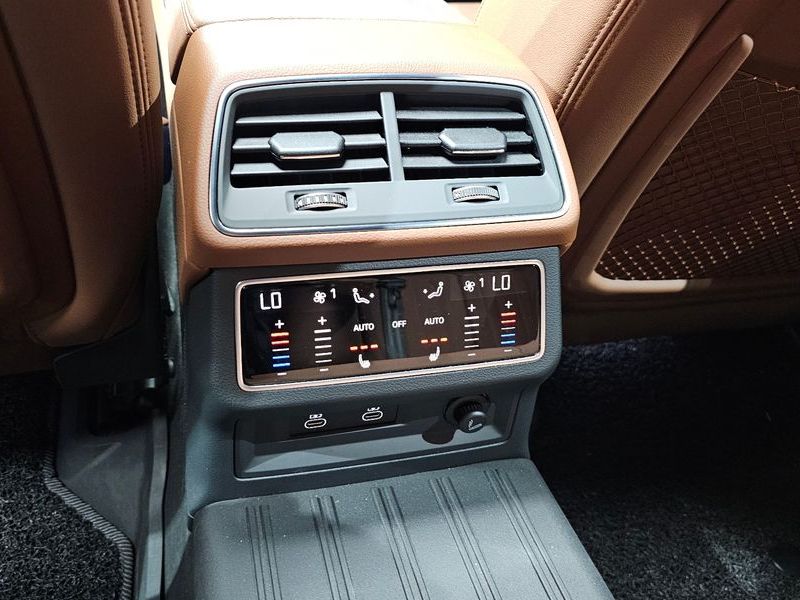 2023 Audi A6 45 TFSI Quattro Premium photo 17