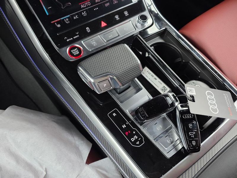 2026 Audi Q7 4.0 TFSI Quattro photo 9