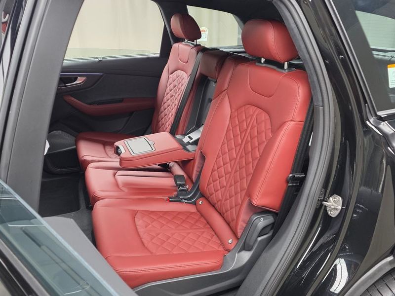 2026 Audi Q7 4.0 TFSI Quattro photo 12