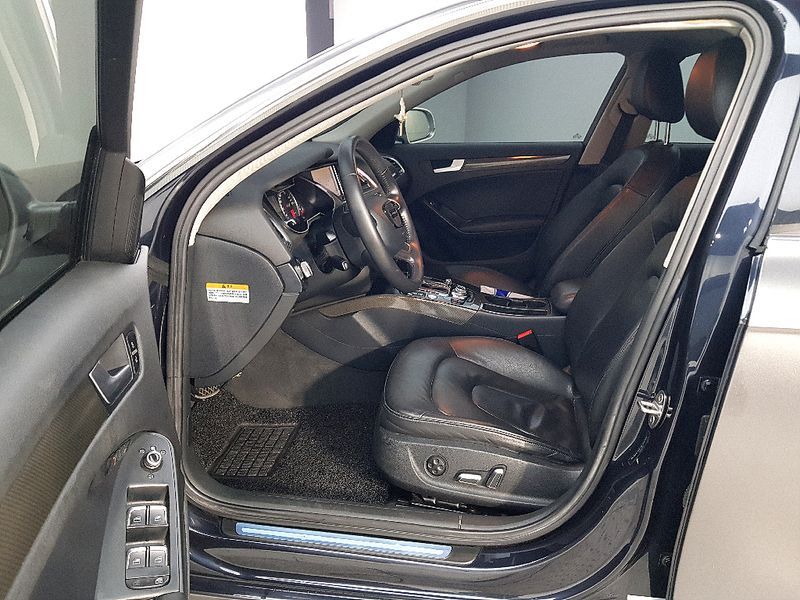 2014 Audi A4 2.0 TFSI Quattro Dynamic B8 photo 8
