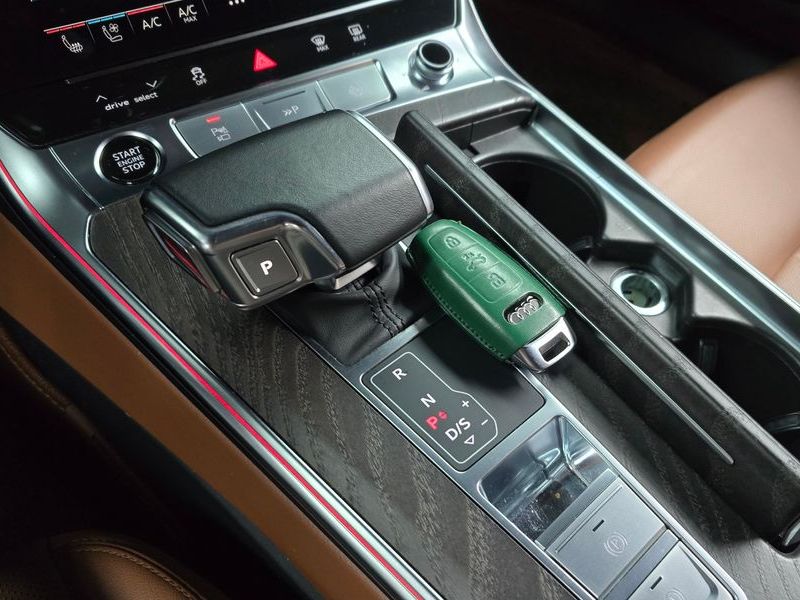 2023 Audi A6 40 TDI Quattro Premium photo 9