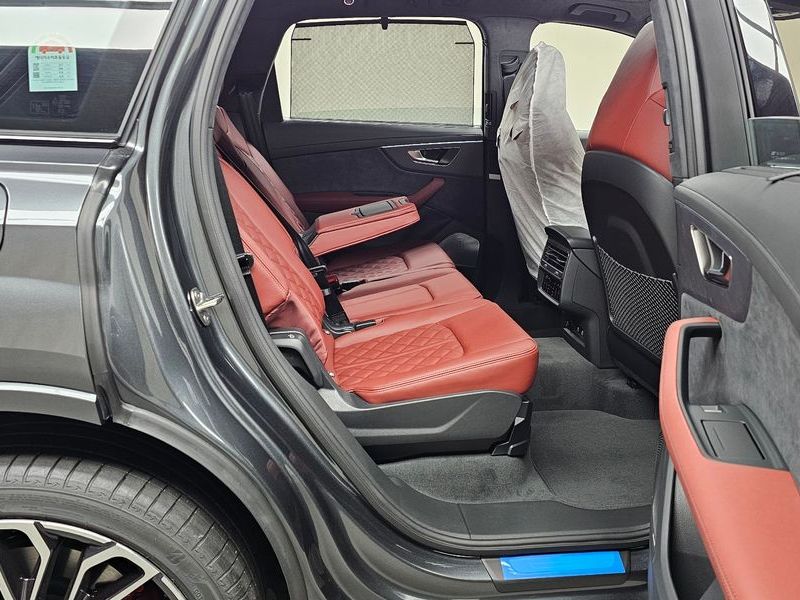2026 Audi Q7 4.0 TFSI Quattro photo 11