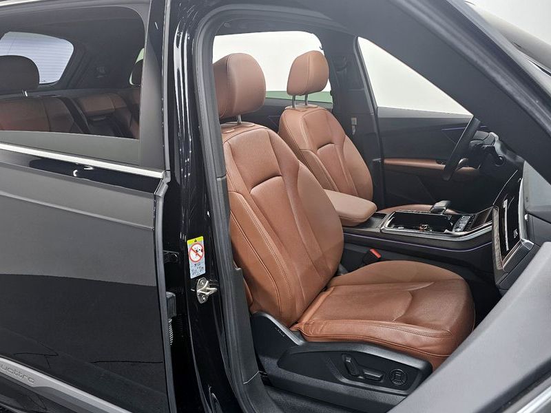 2021 Audi Q7 45 TDI Quattro Premium photo 12