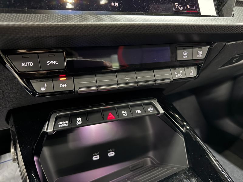 2025 Audi RS3 2.5 TFSI Quattro Carbon Edition photo 11