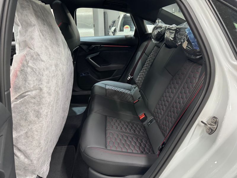 2025 Audi RS3 2.5 TFSI Quattro Carbon Edition photo 13
