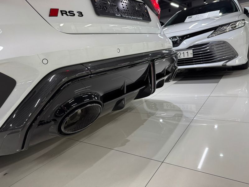 2025 Audi RS3 2.5 TFSI Quattro Carbon Edition photo 17