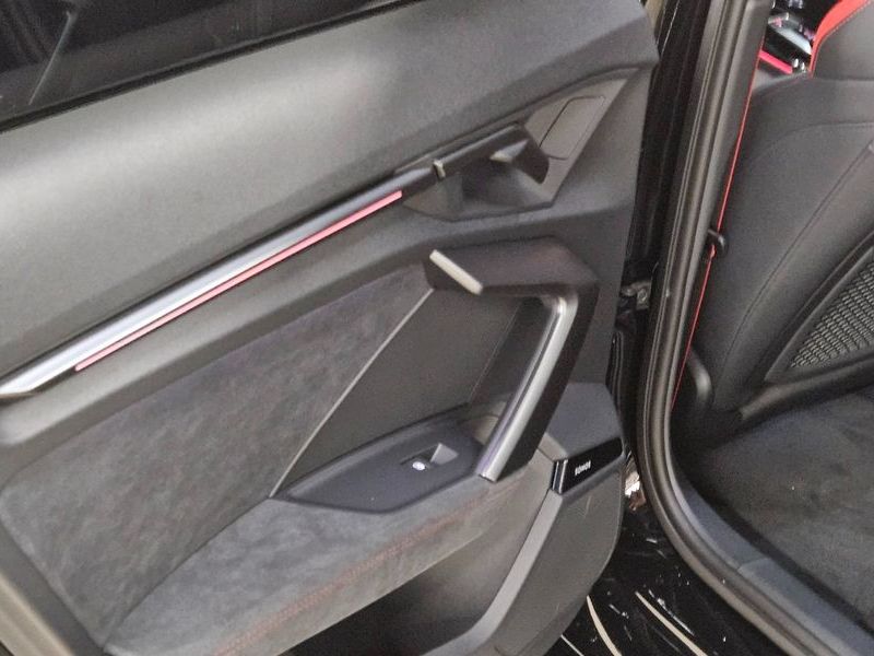 2025 Audi RS3 2.5 TFSI Quattro Carbon Edition photo 12