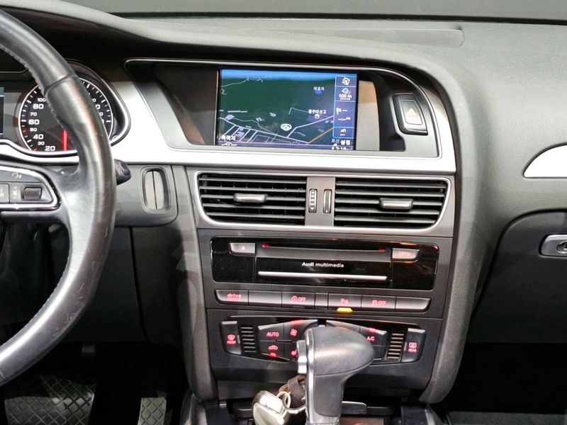 2015 Audi A4 30 TDI Dynamic B8 photo 12