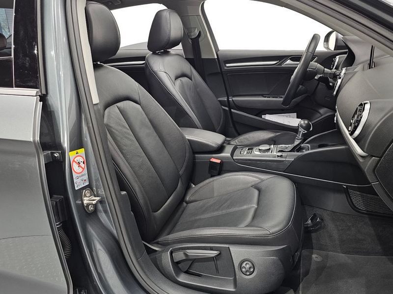 2015 Audi A3 25 TDI Dynamic 8V photo 11