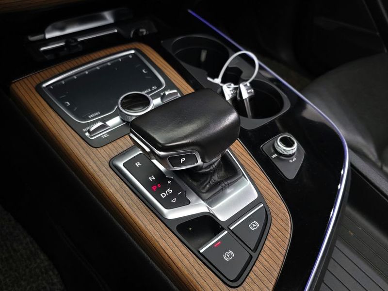 2016 Audi Q7 35 TDI Quattro Premium Tech photo 9
