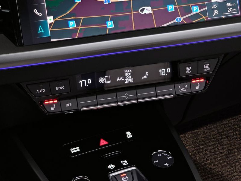2025 Audi e-tron 45 Premium photo 19