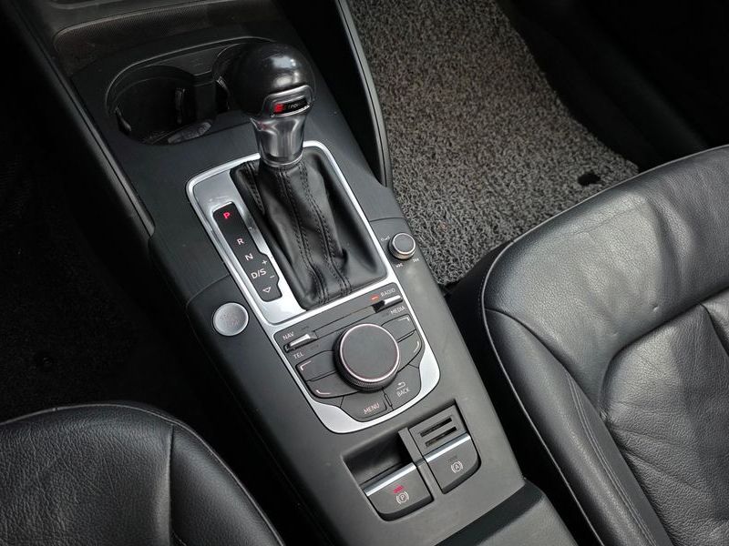 2015 Audi A3 25 TDI Dynamic Sportback 8V photo 9