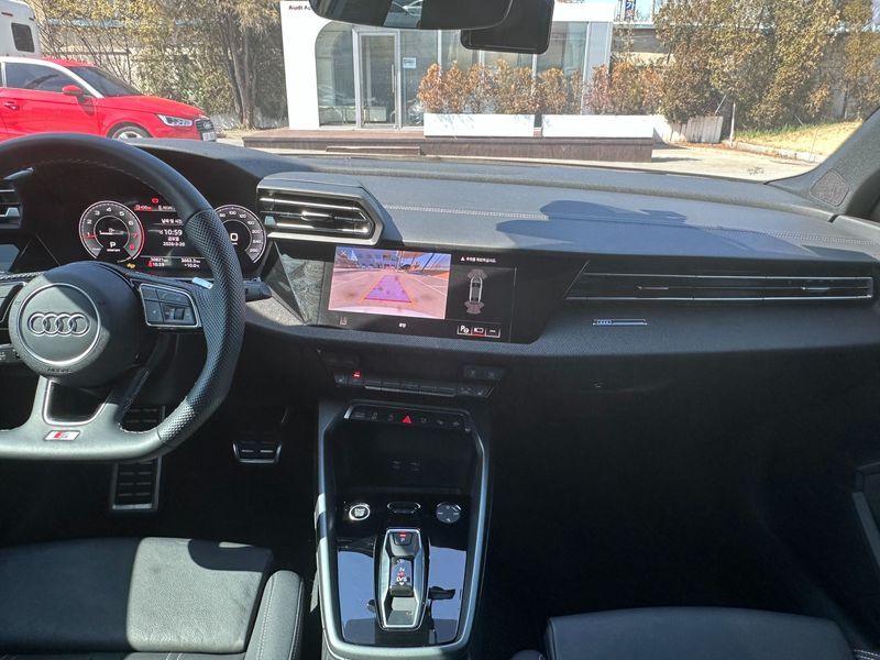2025 Audi A3 40 TFSI Premium photo 9