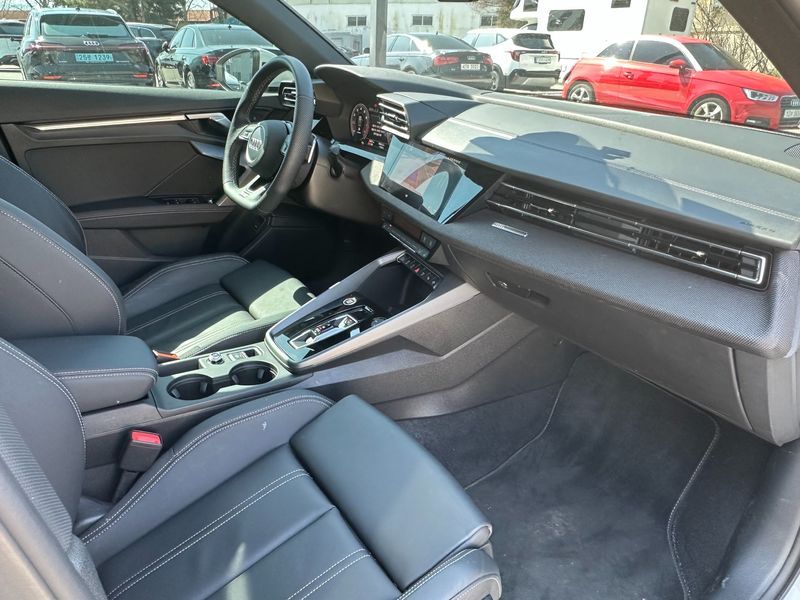 2025 Audi A3 40 TFSI Premium photo 10