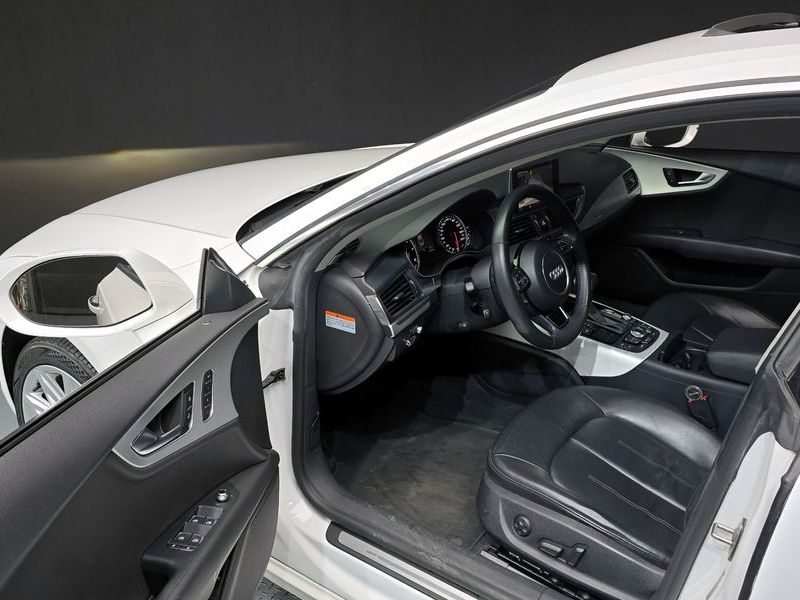 2012 Audi A7 3.0 TFSI Quattro Entry 4G photo 10