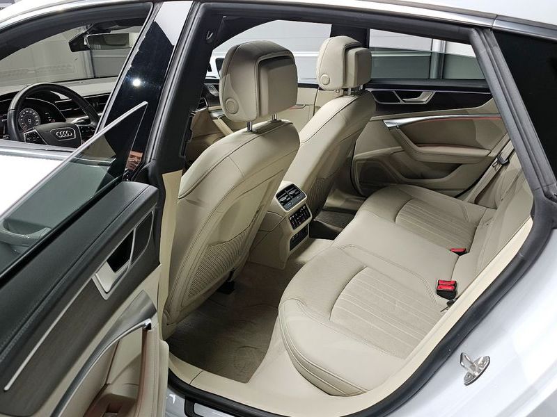2022 Audi A7 45 TDI Quattro Premium photo 11