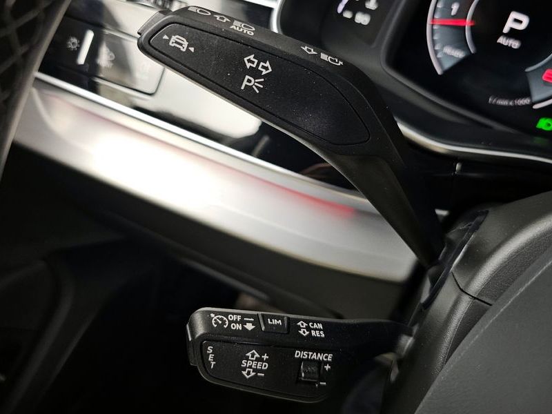 2025 Audi Q7 55 TFSI Quattro Premium photo 29