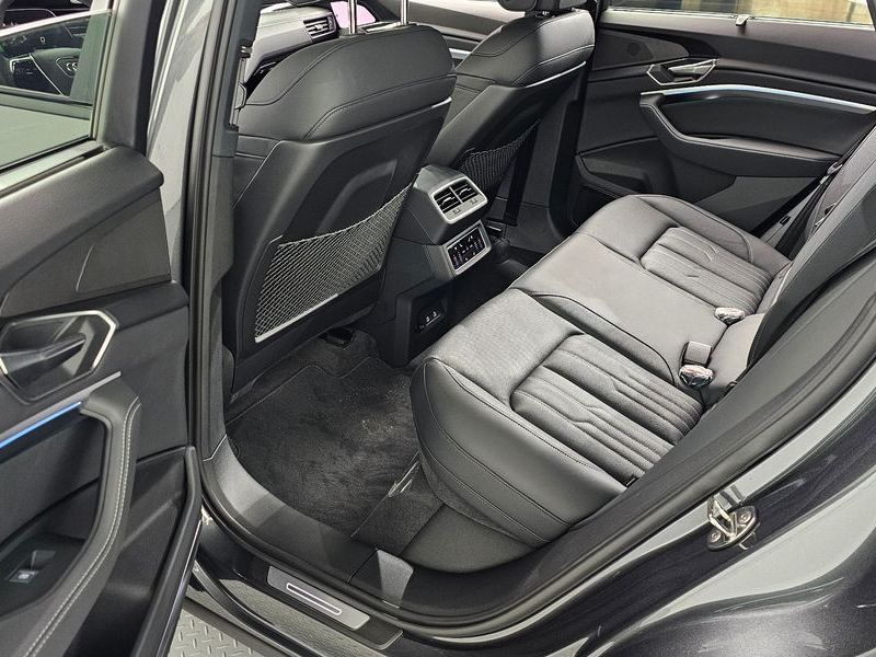 2024 Audi Q8 Quattro Sportback photo 12