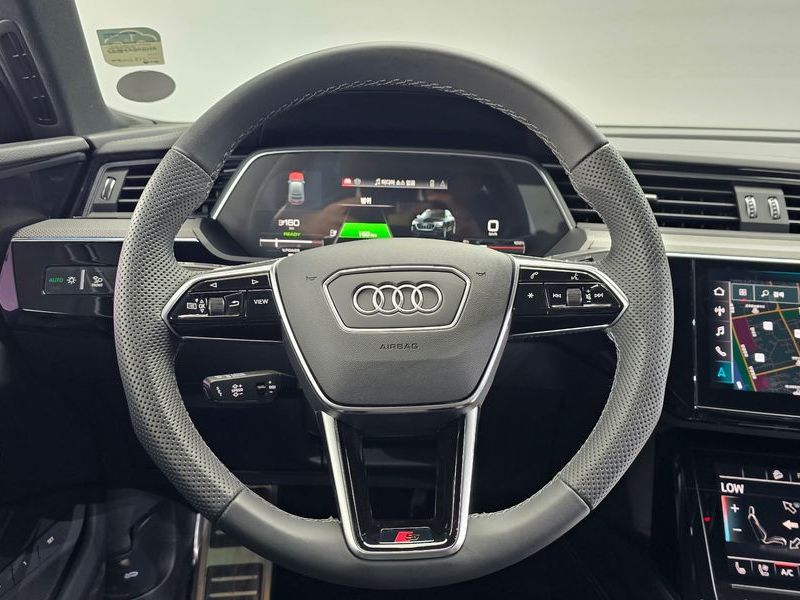 2024 Audi Q8 Quattro Sportback photo 13
