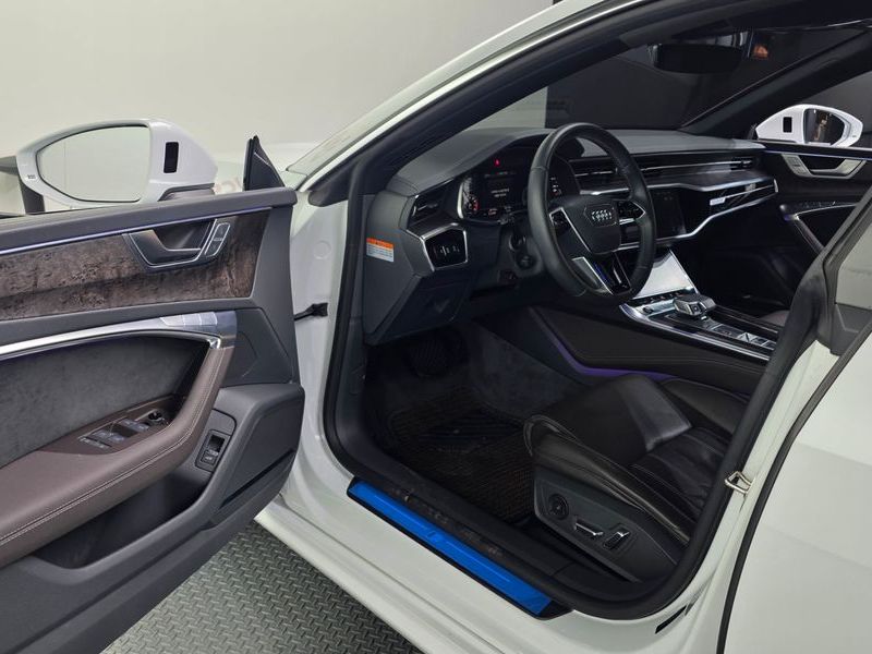 2021 Audi A7 55 TFSI Quattro Premium photo 10
