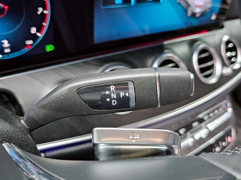 2023 Mercedes-Benz E-Class E250 AMG Line photo 9
