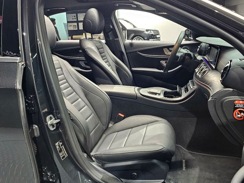 2023 Mercedes-Benz E-Class E250 AMG Line photo 10