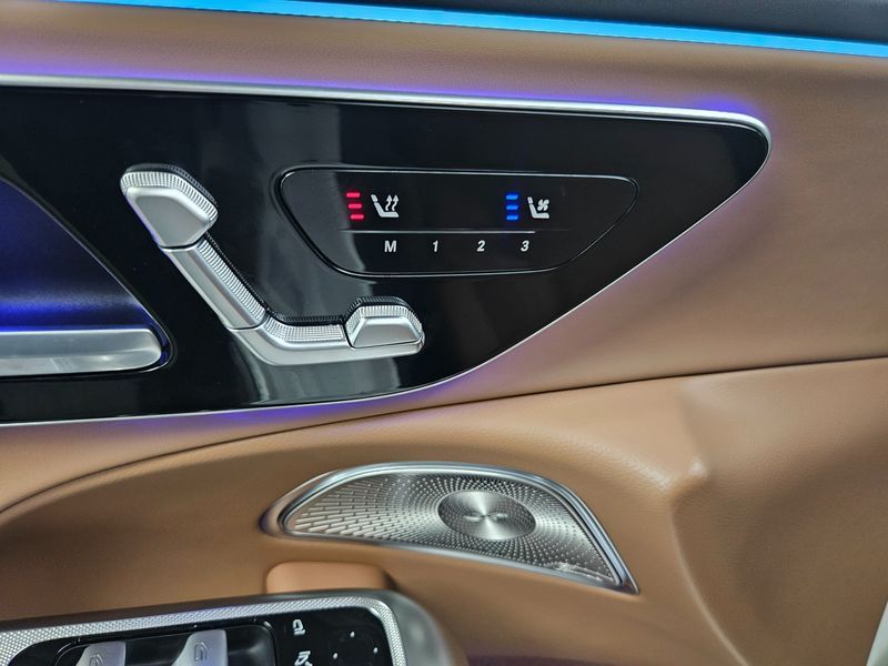 2026 Mercedes-Benz E-Class E450 4MATIC Exclusive photo 13