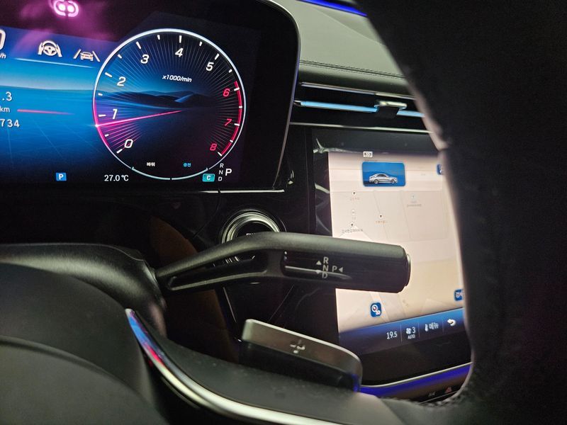 2026 Mercedes-Benz E-Class E450 4MATIC Exclusive photo 14