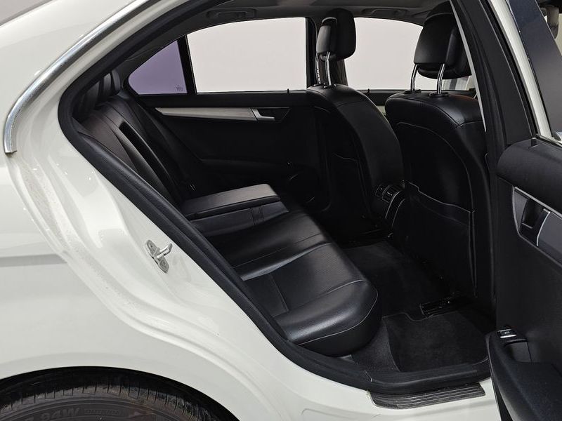 2012 Mercedes-Benz C-Class C200 CGI AVANTGARDE photo 11