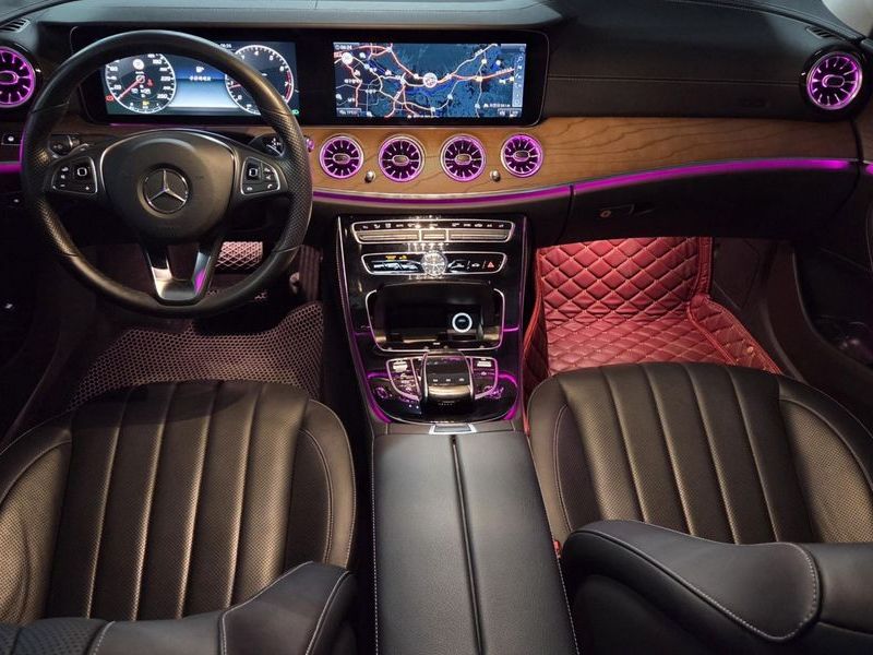 2017 Mercedes-Benz E-Class E300 4MATIC EX Intelligent Drive photo 7