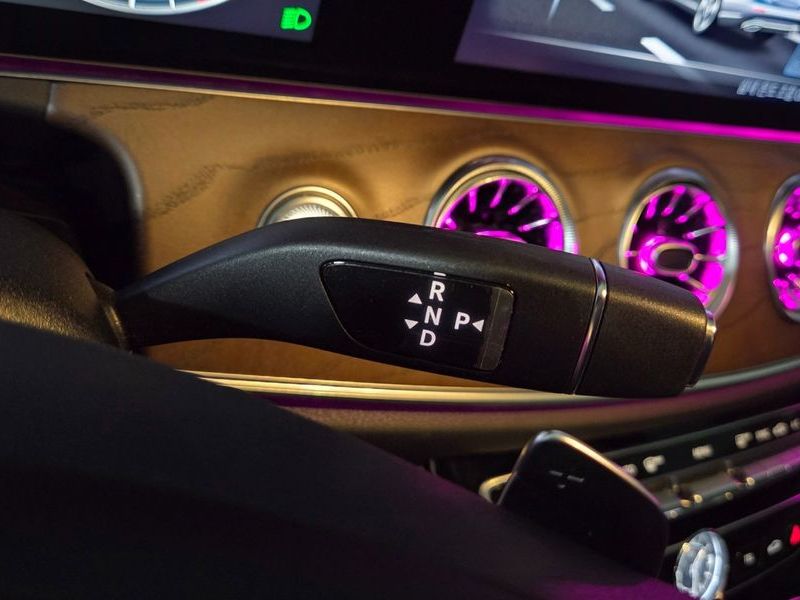 2017 Mercedes-Benz E-Class E300 4MATIC EX Intelligent Drive photo 9