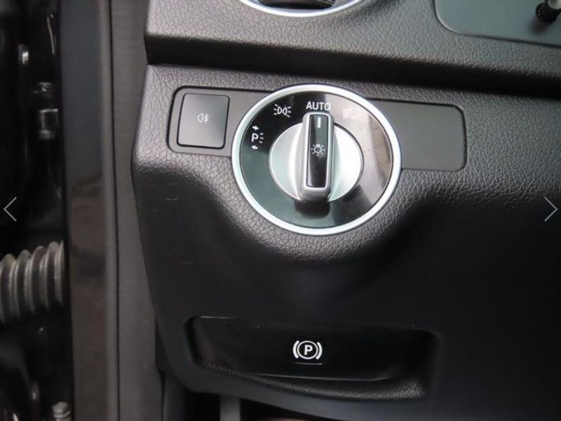 2013 Mercedes-Benz C-Class C220 CDI Coupe photo 11