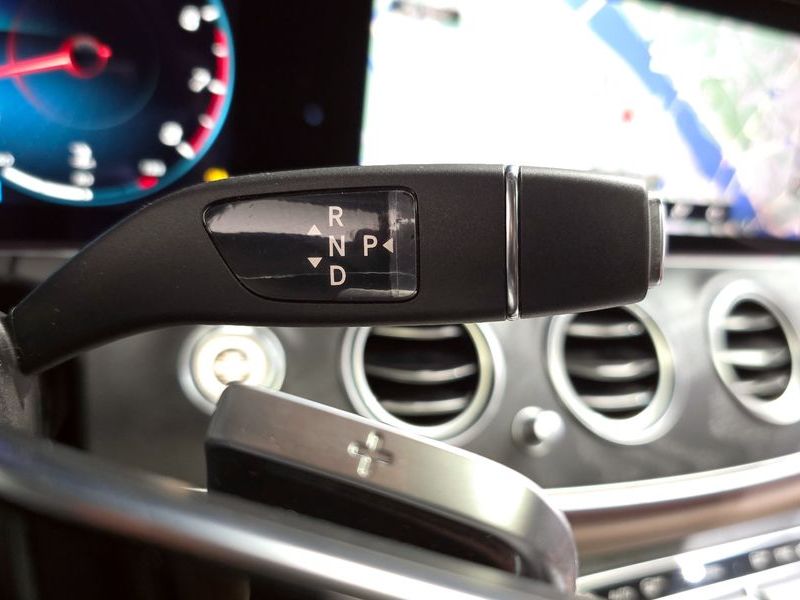 2023 Mercedes-Benz E-Class E250 AMG Line photo 9