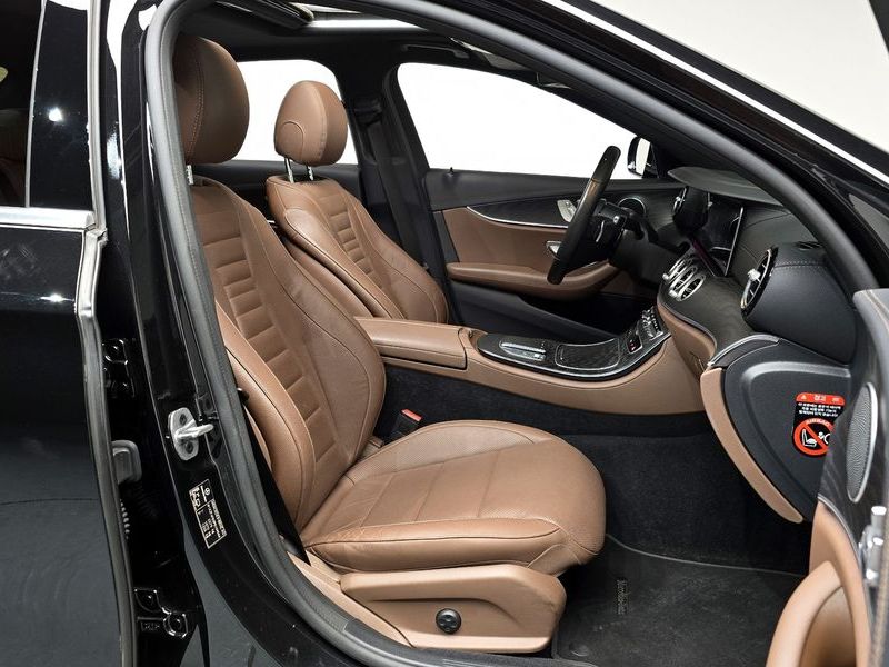 2023 Mercedes-Benz E-Class E250 AMG Line photo 10