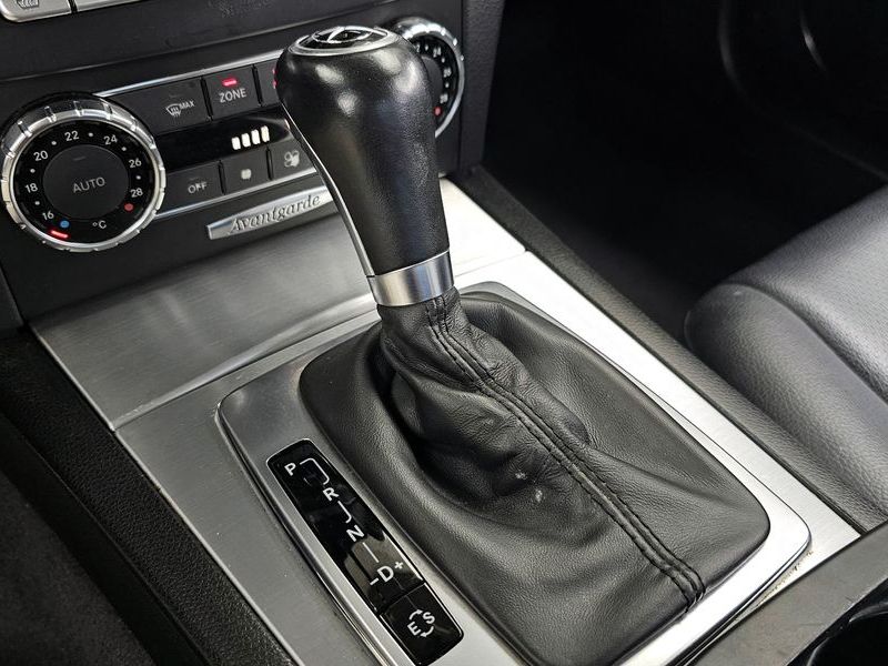 2012 Mercedes-Benz C-Class C220 CDI AVANTGARDE photo 9