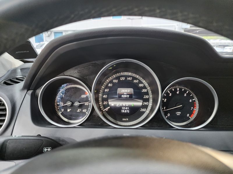 2013 Mercedes-Benz C-Class C200 CGI photo 7