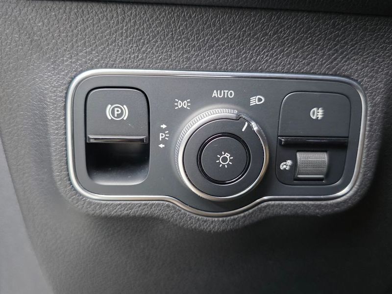 2022 Mercedes-Benz B-Class GLB200 d photo 14