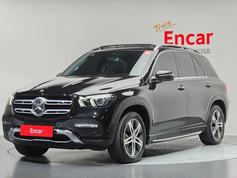 2020 Mercedes-Benz E-Class GLE300d 4MATIC photo 1